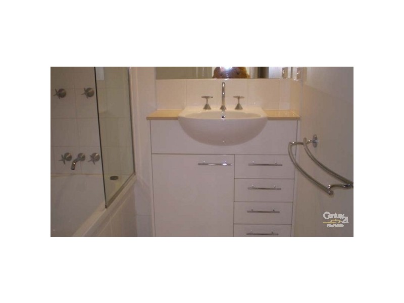 Varsity Lakes QLD 4227