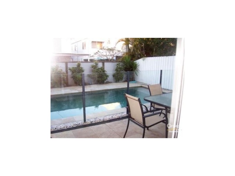 Palm Beach QLD 4221