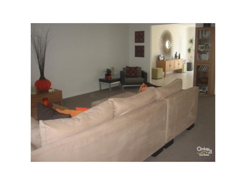 Hope Island QLD 4212