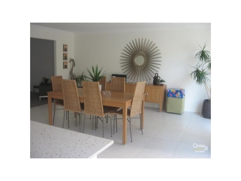 Hope Island QLD 4212