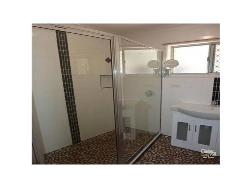 Chevron Island QLD 4217