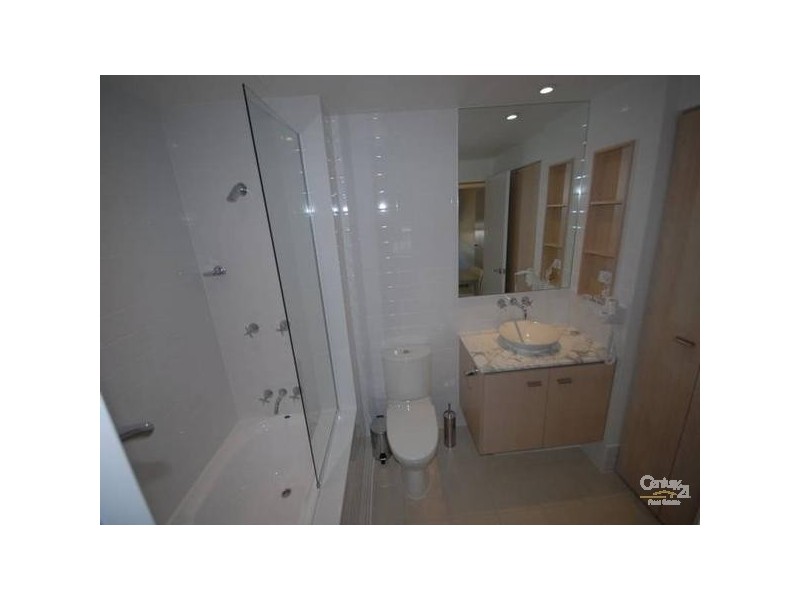 Varsity Lakes QLD 4227