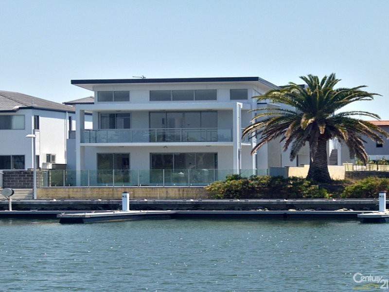 Hope Island QLD 4212