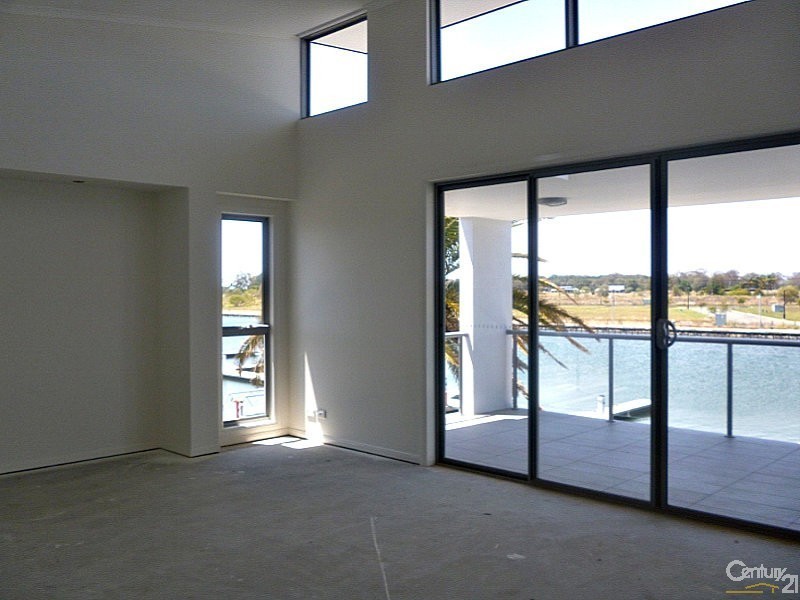 Hope Island QLD 4212