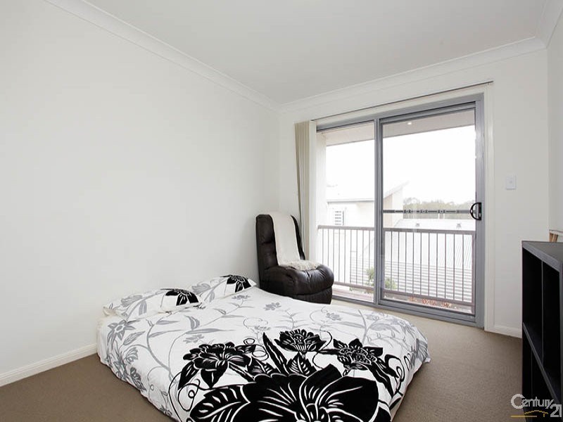 96 19 Carina Peak Drive, Varsity Lakes QLD 4227