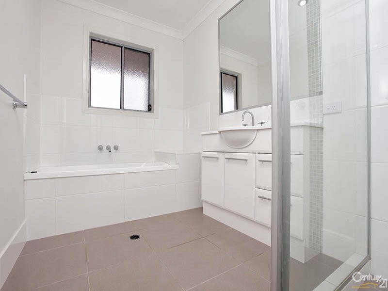 96 19 Carina Peak Drive, Varsity Lakes QLD 4227