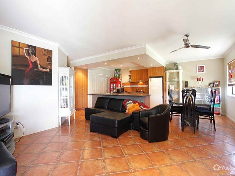 154 Acanthus Ave, Burleigh Waters QLD 4220