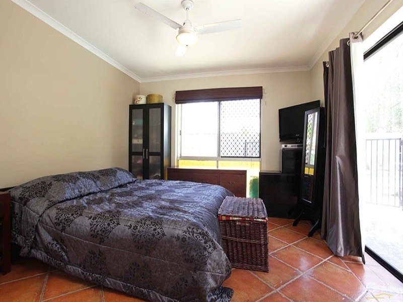 154 Acanthus Ave, Burleigh Waters QLD 4220