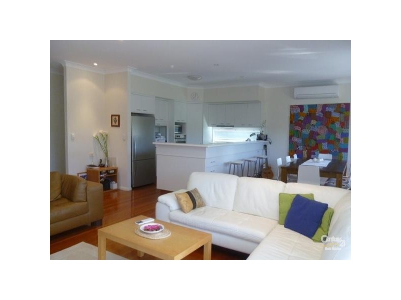 15 Tiarnna Ave, Burleigh Heads QLD 4220