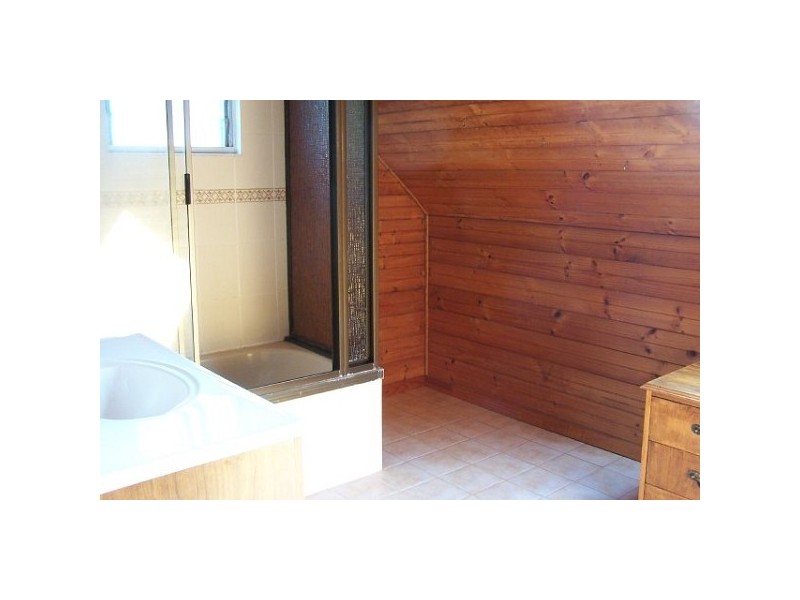 26 Clarke Street RICHMOND HILL, Charters Towers QLD 4820