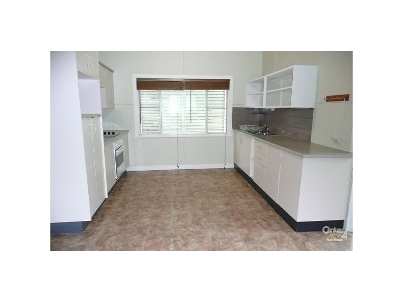 9 Slater Street QUEENTON, Charters Towers QLD 4820