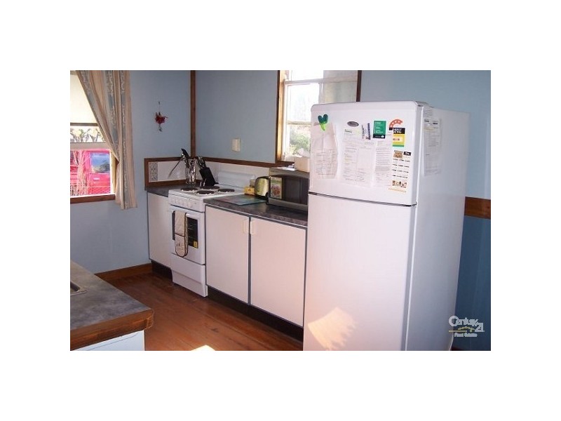 13 Melville Street LISSNER, Charters Towers QLD 4820