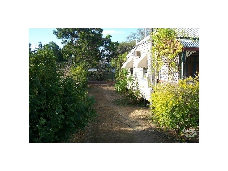 13 Melville Street LISSNER, Charters Towers QLD 4820