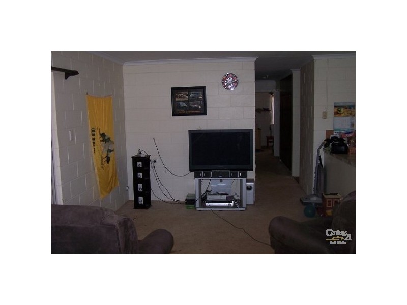 24 Aplin Street QUEENTON, Charters Towers QLD 4820