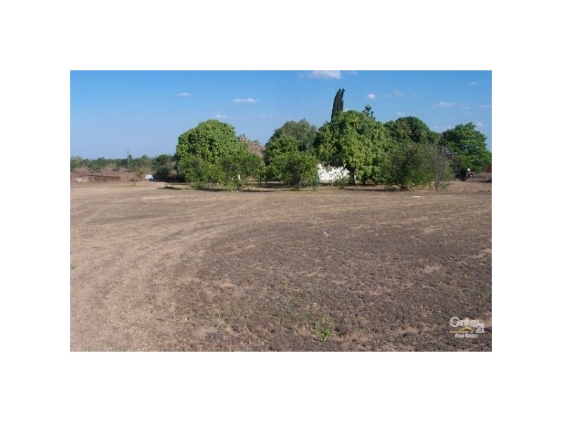 9 Duke Street TOWERS HILL, Charters Towers QLD 4820
