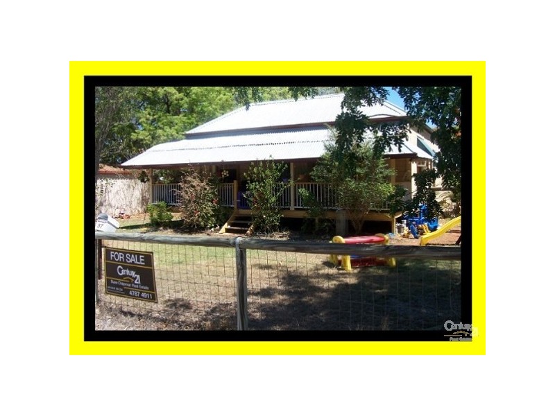37 Baker Street RICHMOND HILL, Charters Towers QLD 4820