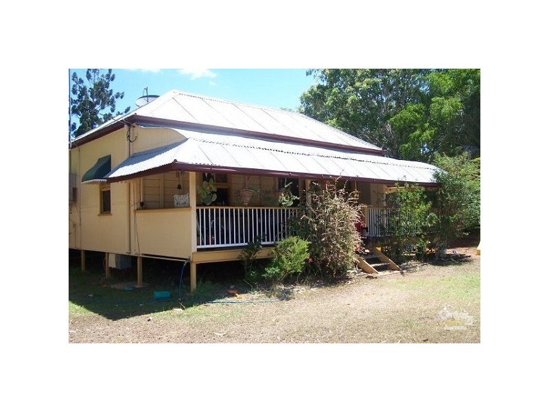 37 Baker Street RICHMOND HILL, Charters Towers QLD 4820
