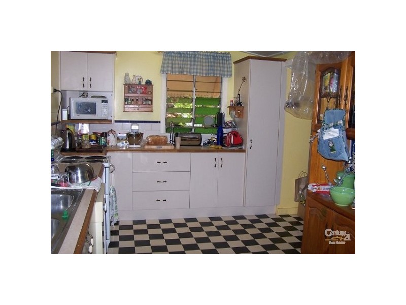 37 Baker Street RICHMOND HILL, Charters Towers QLD 4820