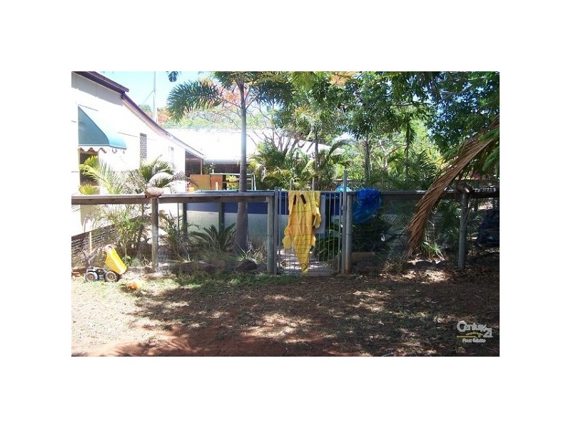 37 Baker Street RICHMOND HILL, Charters Towers QLD 4820