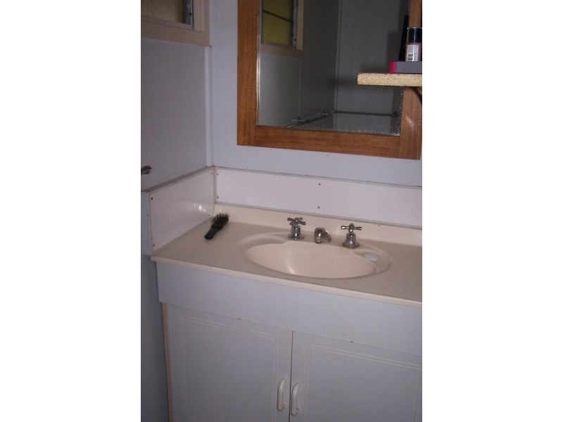 38 Yelland Street QUEENTON, Charters Towers QLD 4820