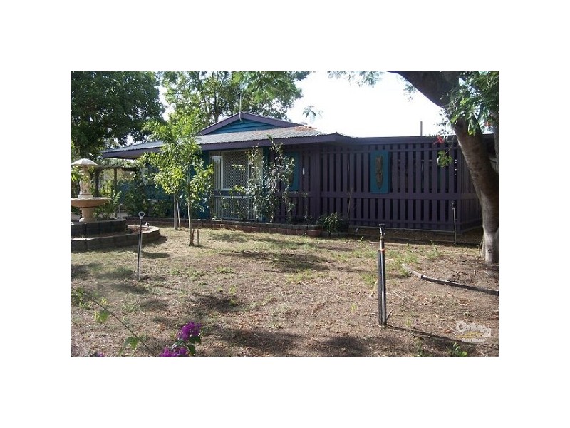 38 Hackett Tce, Charters Towers QLD 4820