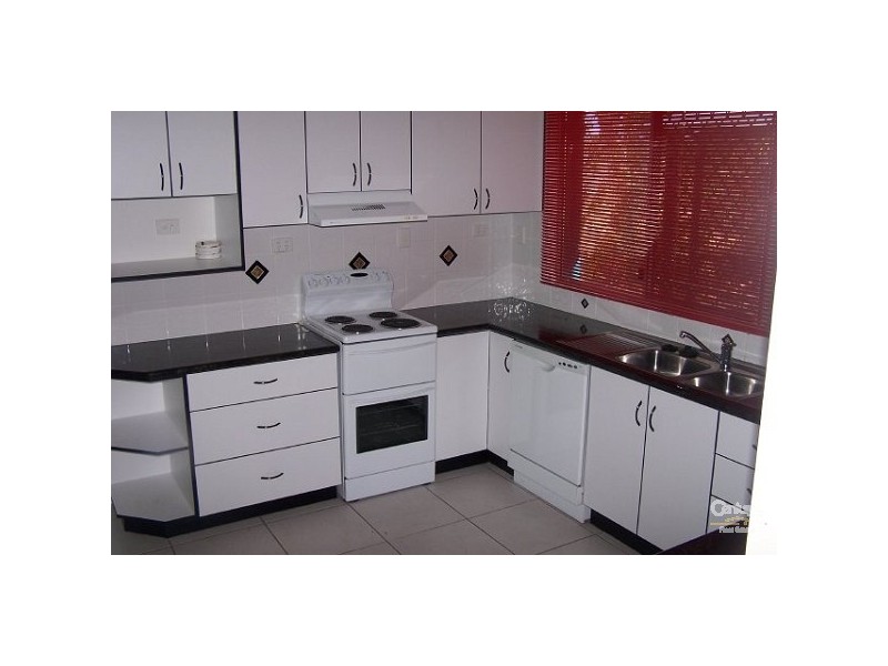 38 Hackett Tce, Charters Towers QLD 4820