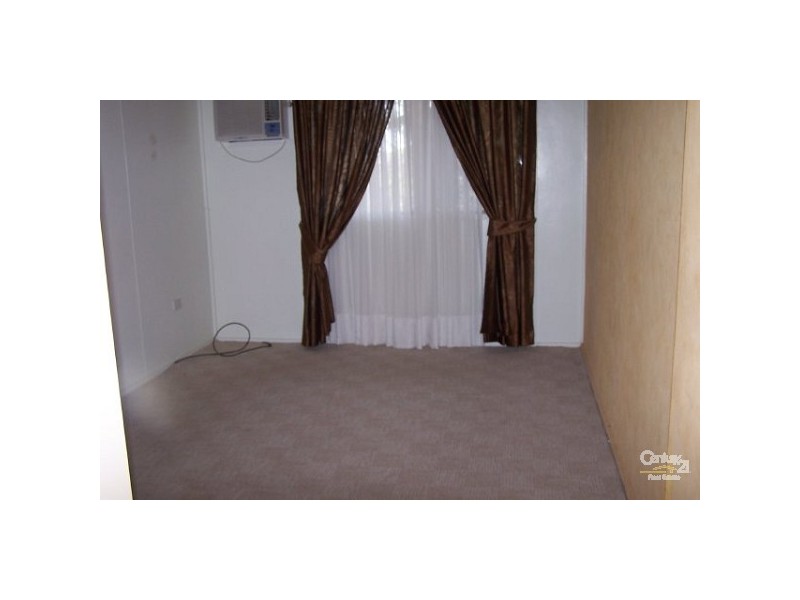 38 Hackett Tce, Charters Towers QLD 4820