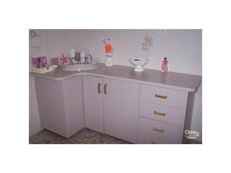 33 Millchester Road, Charters Towers QLD 4820