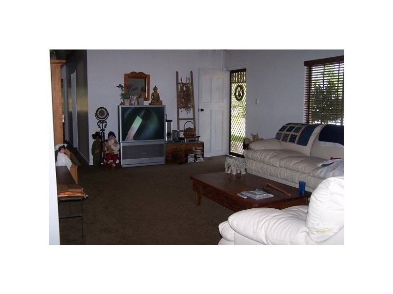 20 New Queen Road, Charters Towers QLD 4820