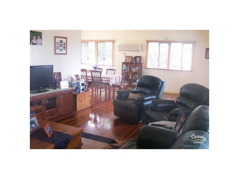 20 Hackett Tce, Charters Towers QLD 4820