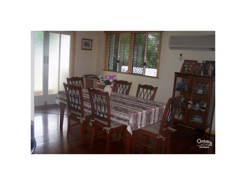 20 Hackett Tce, Charters Towers QLD 4820