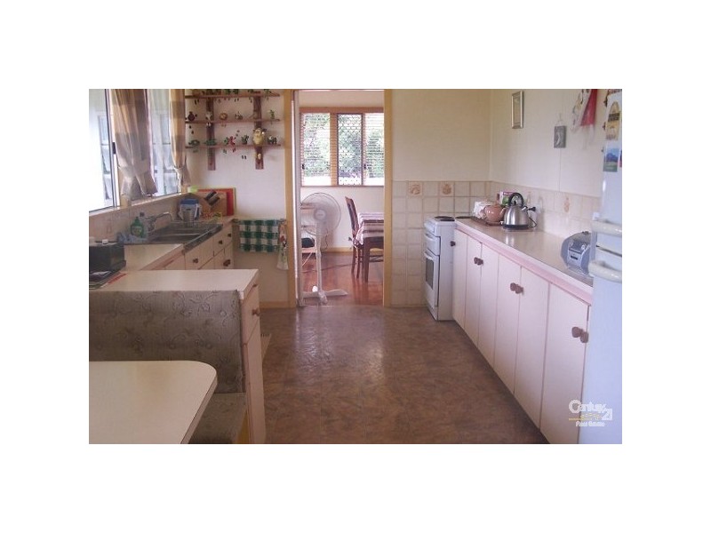 20 Hackett Tce, Charters Towers QLD 4820