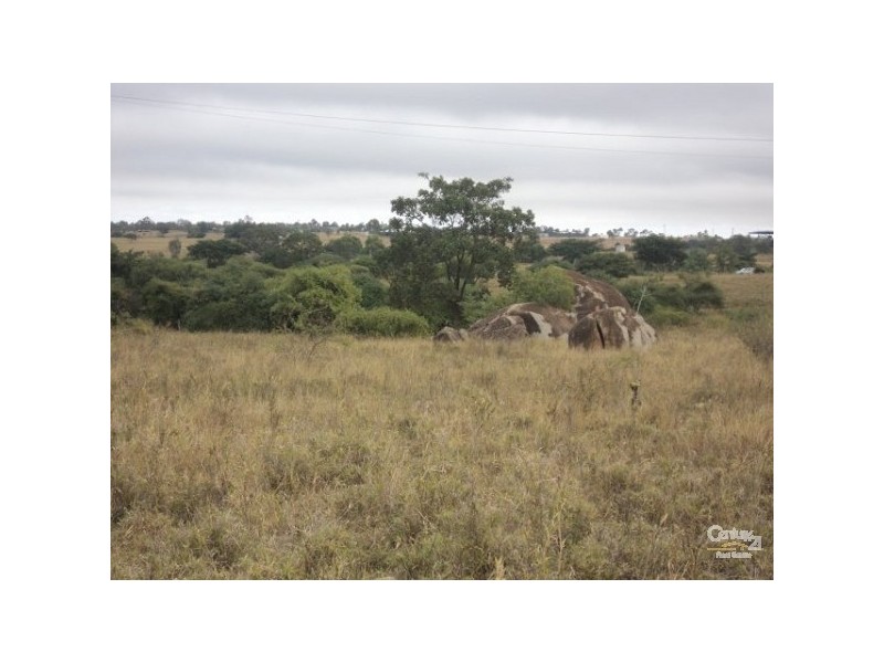 155 Aberdeen Rd, Charters Towers QLD 4820