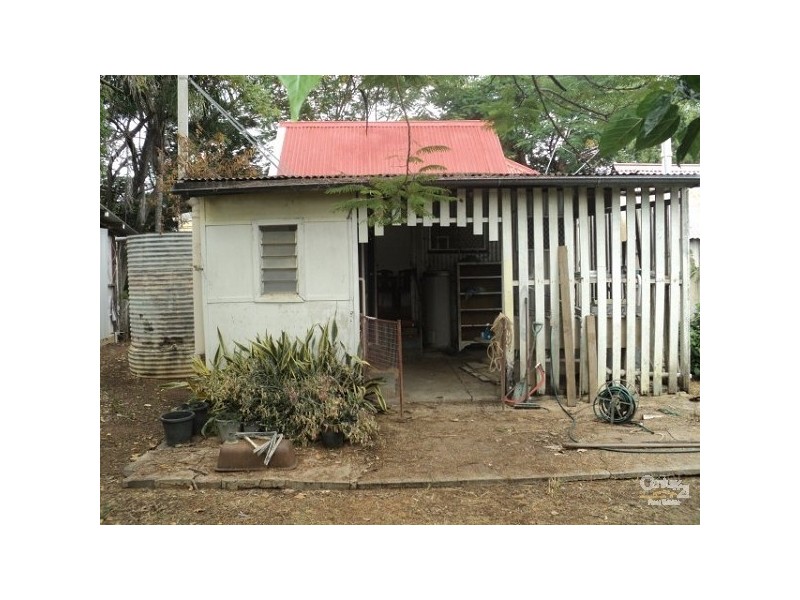 11 Dundee Lane, Charters Towers QLD 4820