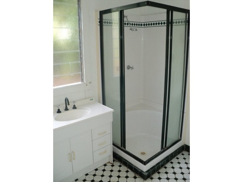 4 St Gabriels Close, Charters Towers QLD 4820