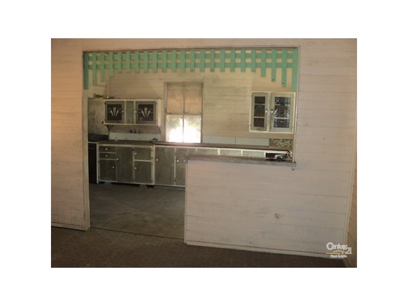 28 Park Street, Charters Towers QLD 4820