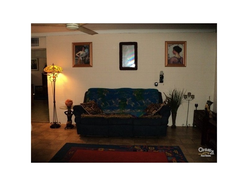 32 King Street, Charters Towers QLD 4820