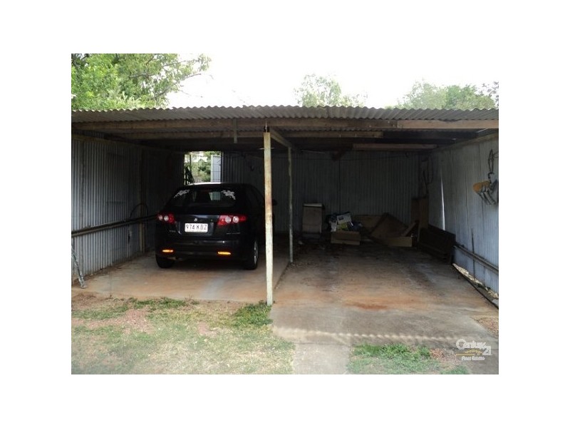 32 King Street, Charters Towers QLD 4820