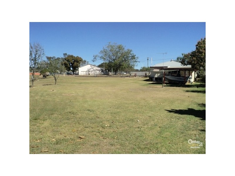 3 Show Street, Charters Towers QLD 4820