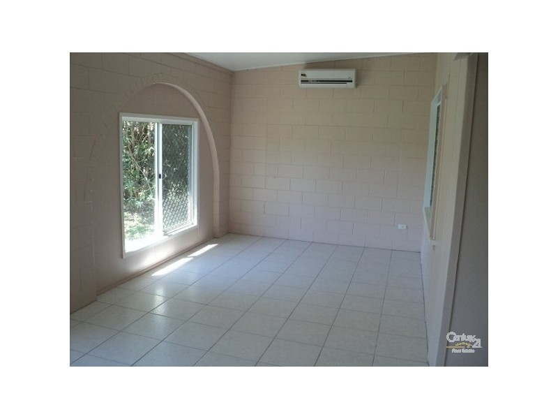 12 Bluff Rd, Charters Towers QLD 4820