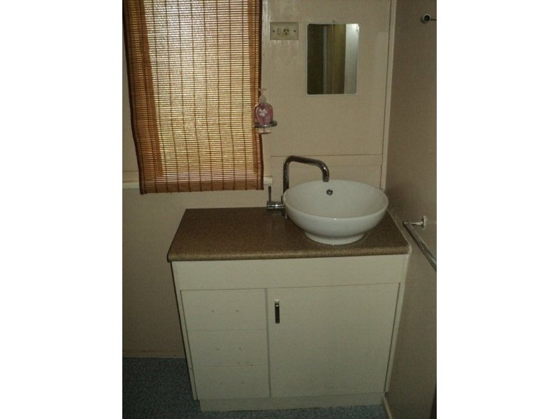 12 Bluff Rd, Charters Towers QLD 4820