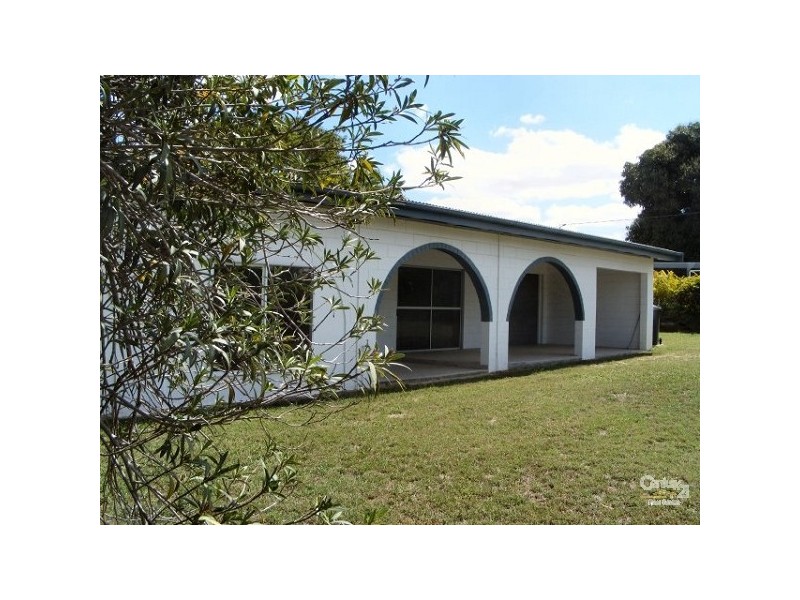 12 Bluff Rd, Charters Towers QLD 4820