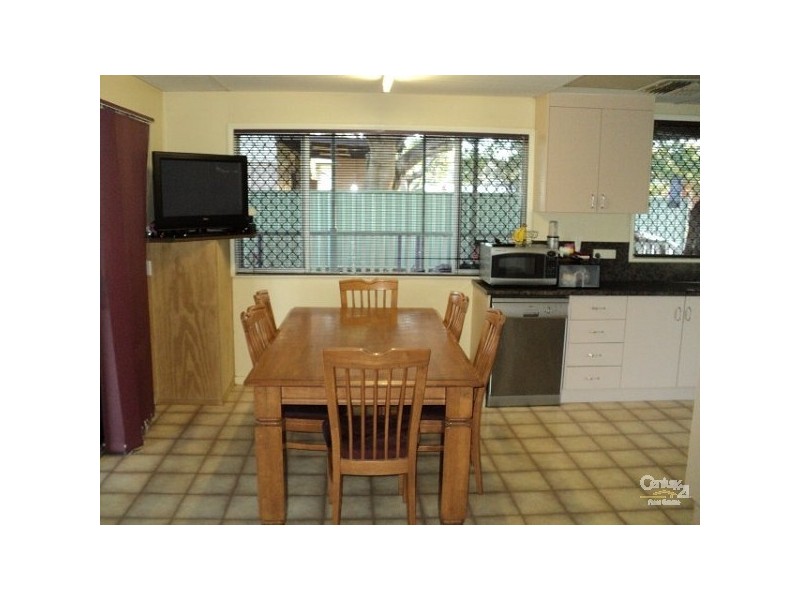 102 Hackett Terrace, Charters Towers QLD 4820