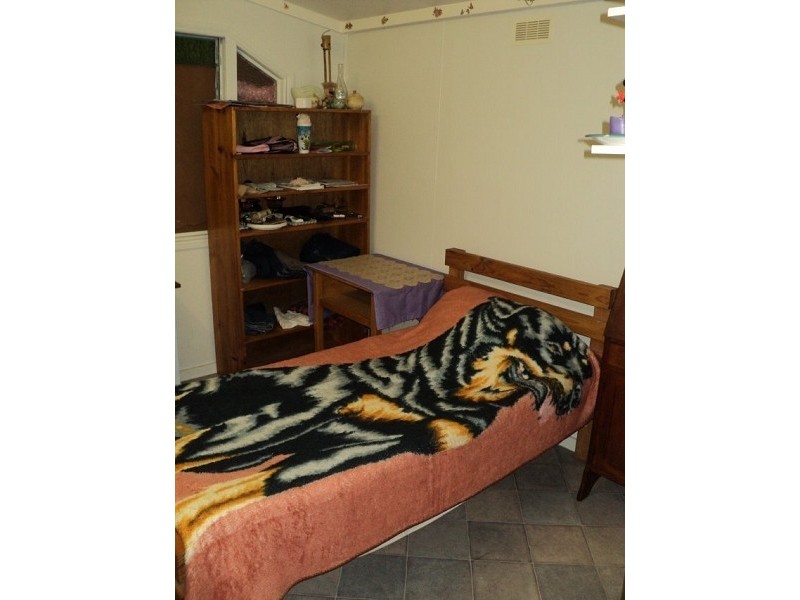 22 Bluff Road, Charters Towers QLD 4820