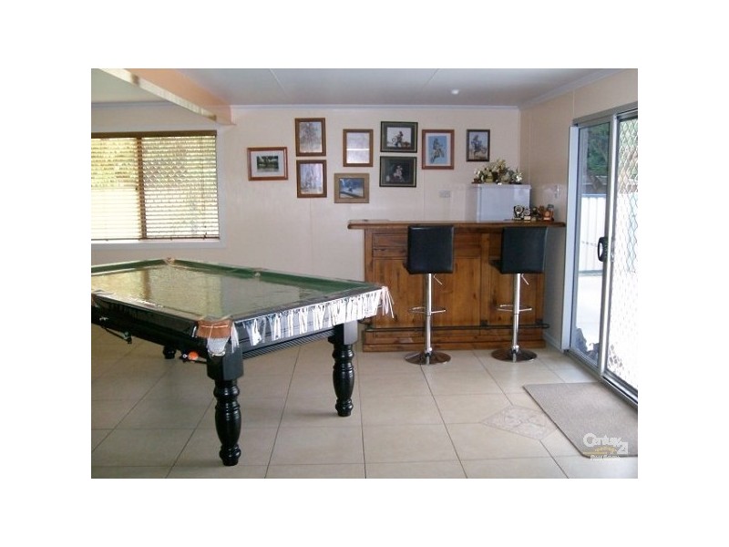 15 Aplin Street, Charters Towers QLD 4820