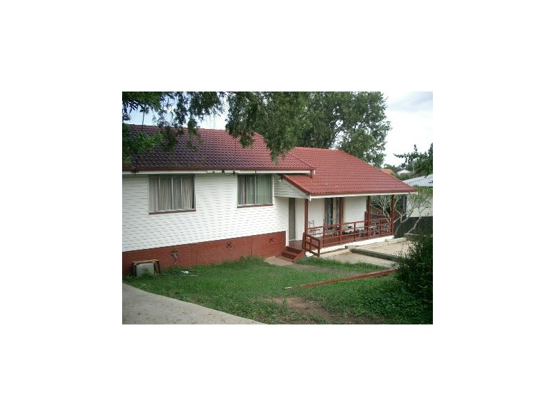 18 KIRKLEY STREET, Acacia Ridge QLD 4110