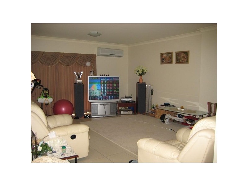 19 Oakview Circuit, Brookwater QLD 4300