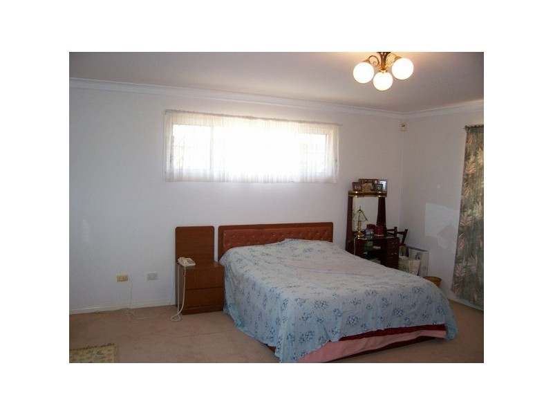 Stretton QLD 4116