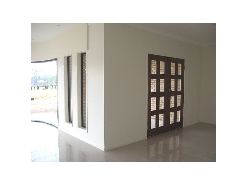 Kensington Grove QLD 4341