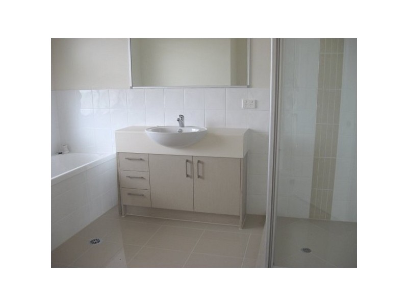 Kensington Grove QLD 4341